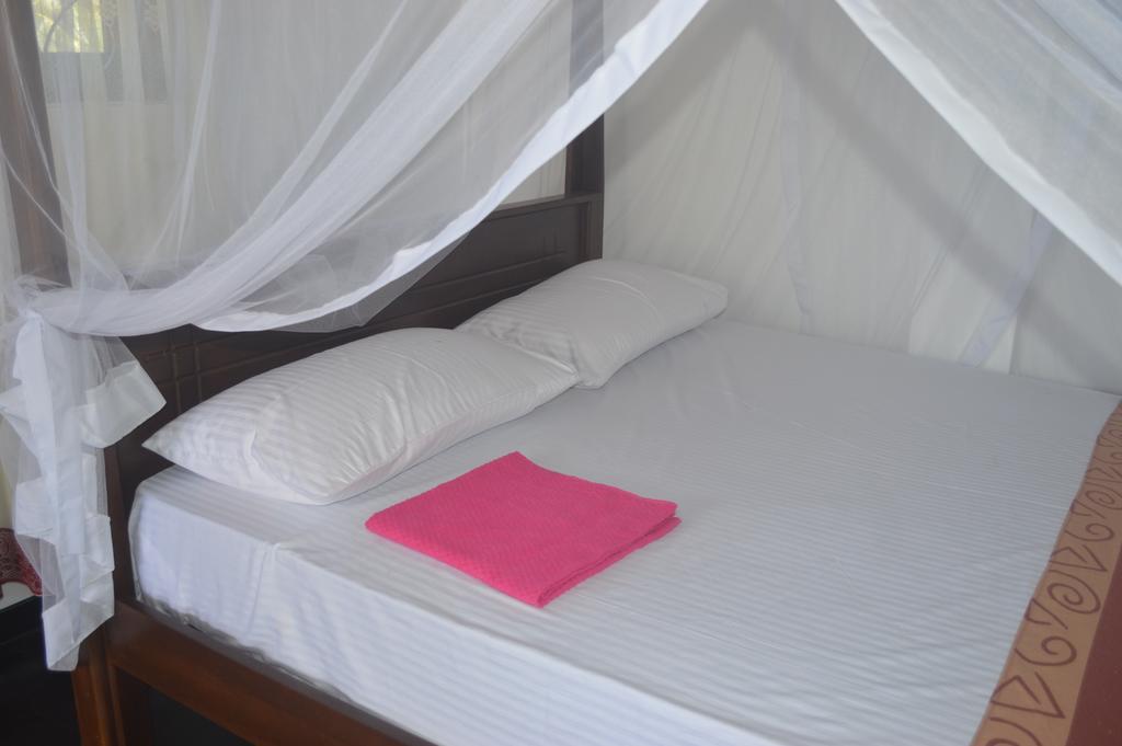 Chamod Holiday Home Tangalle Exterior photo